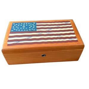 Vintage Lane Patriotic Wooden Flag Box